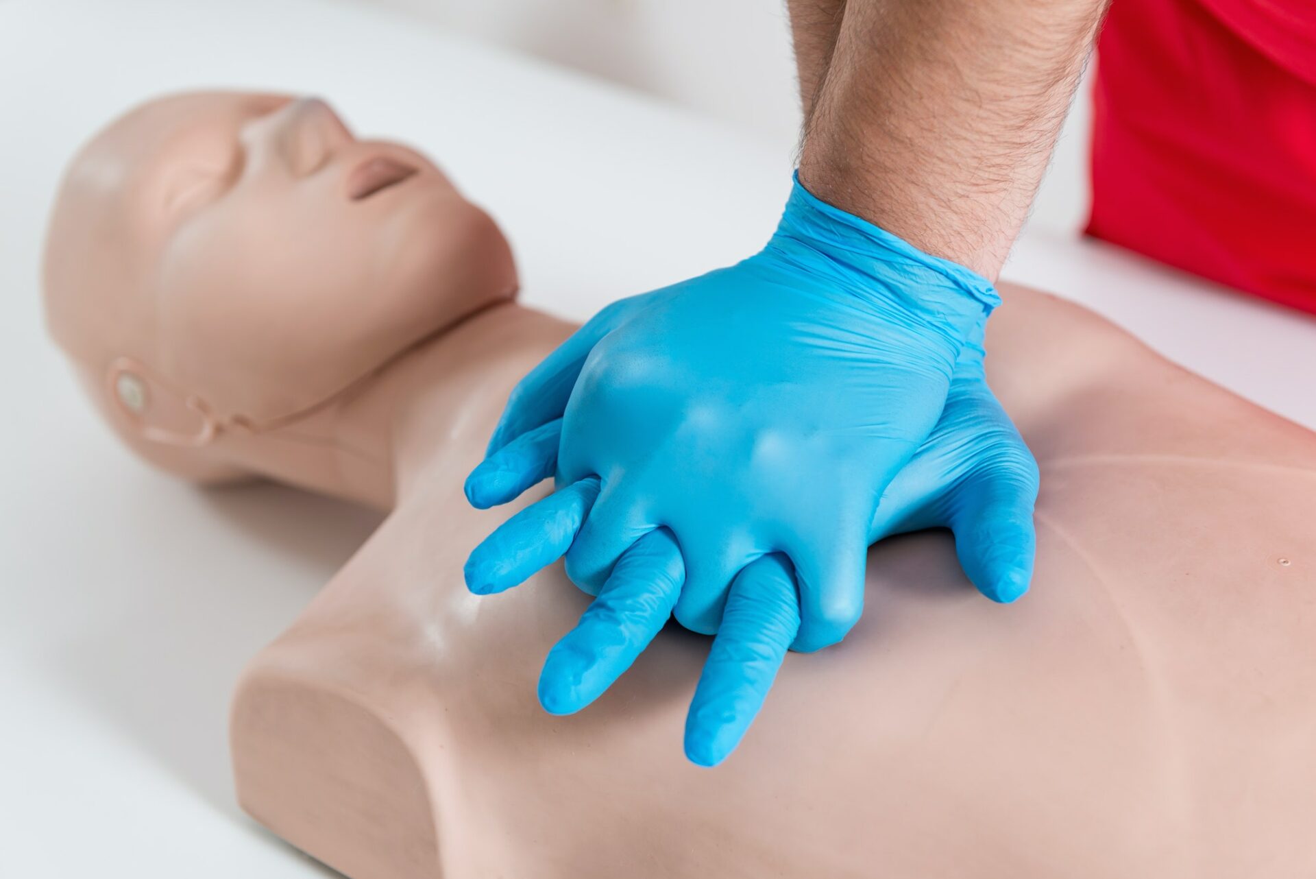 Hands-on CPR training at First Rescue CPR